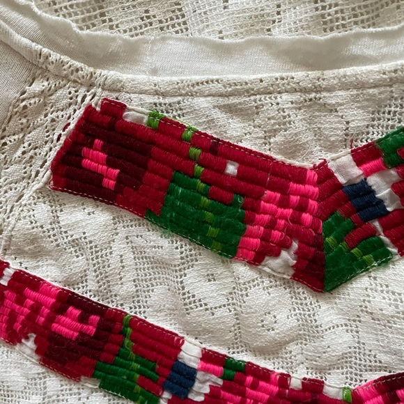 Free People Crochet Lace Oaxaca Embroidered Beach Top Boho Shirt S P - Picture 11 of 11